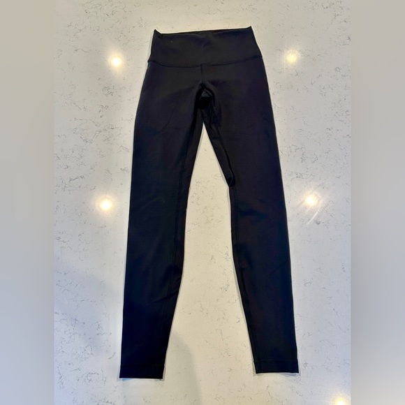Lululemon Wunder Train High-Rise Leggings - size 6 - 28 inches - black - Picture 2 of 10